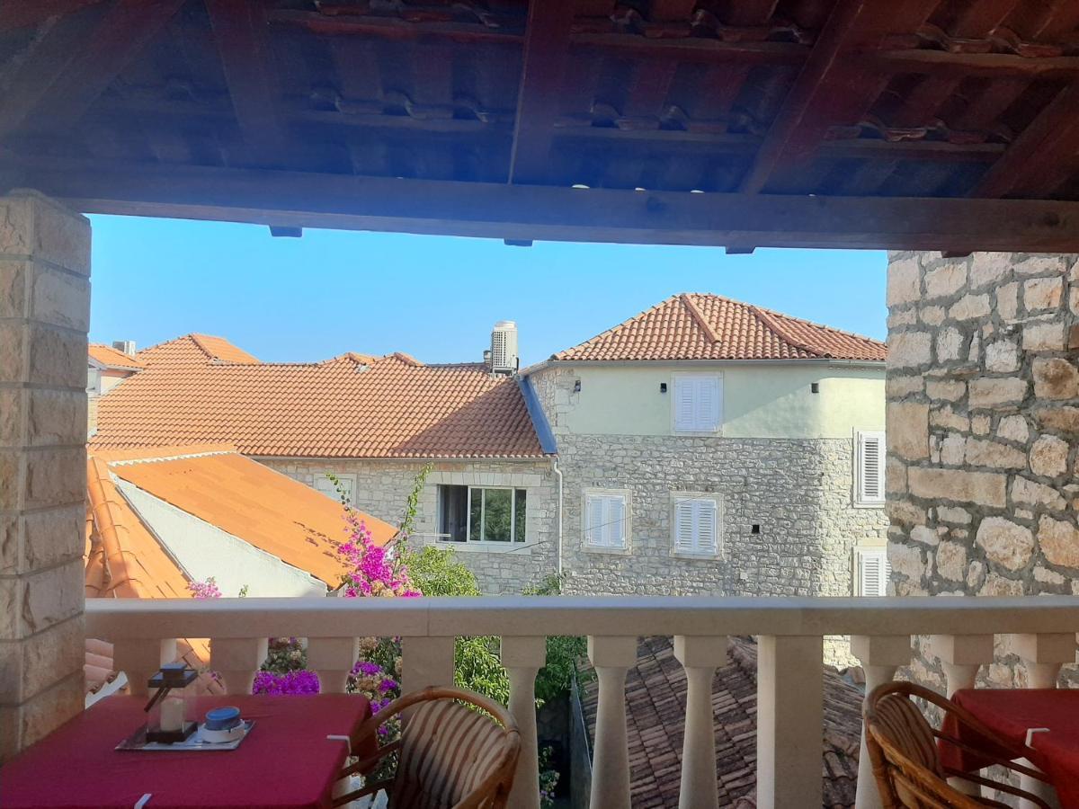 Vila Dora Supetar Διαμέρισμα Εξωτερικό φωτογραφία