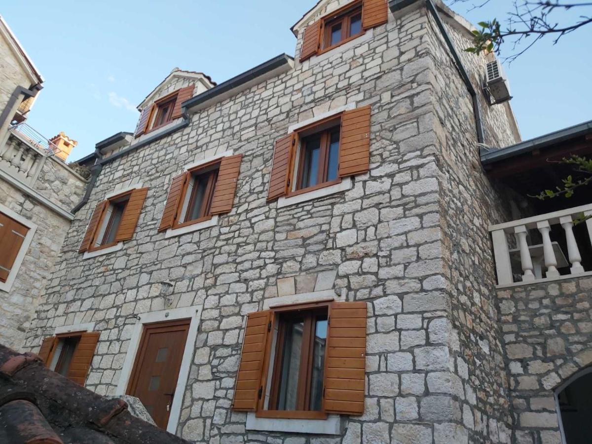Vila Dora Supetar Διαμέρισμα Εξωτερικό φωτογραφία
