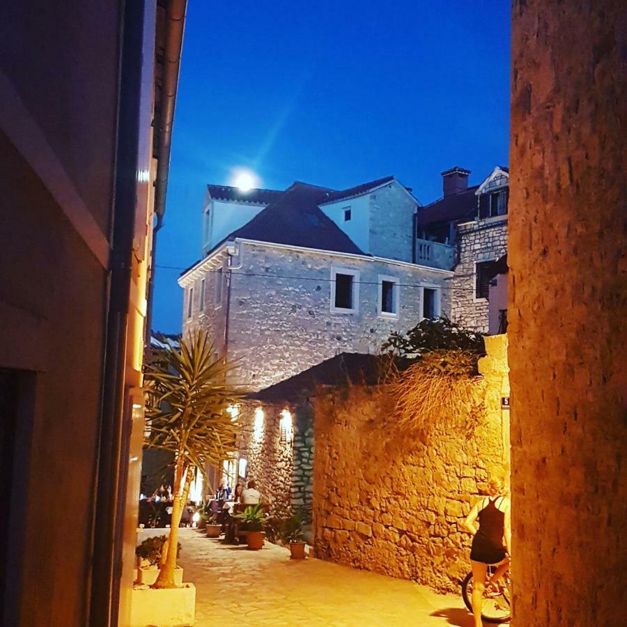 Vila Dora Supetar Διαμέρισμα Εξωτερικό φωτογραφία