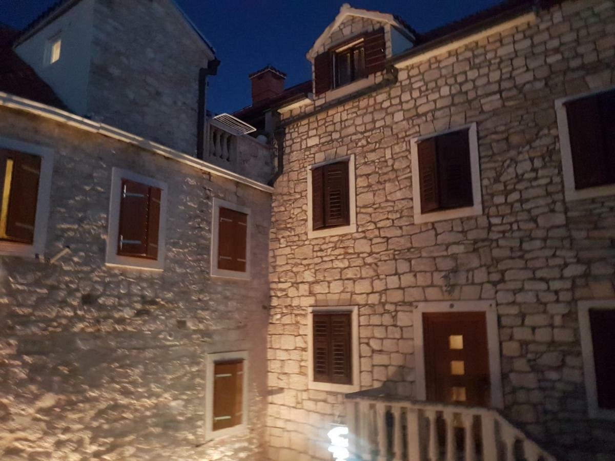 Vila Dora Supetar Διαμέρισμα Εξωτερικό φωτογραφία
